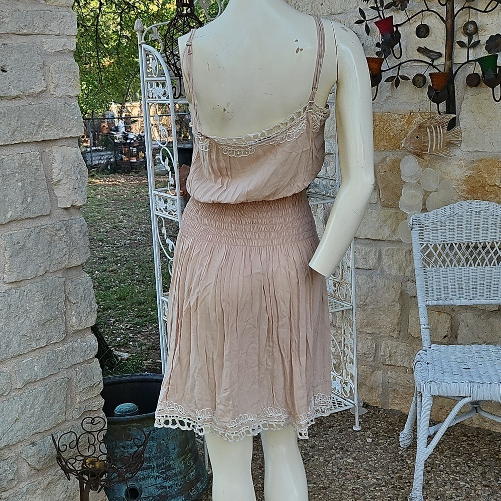 FLANNEL Brand Light Blush Lace-Trim Elastic Waist Sleeveless Summer Dress Size 1 - Picture 9 of 14
